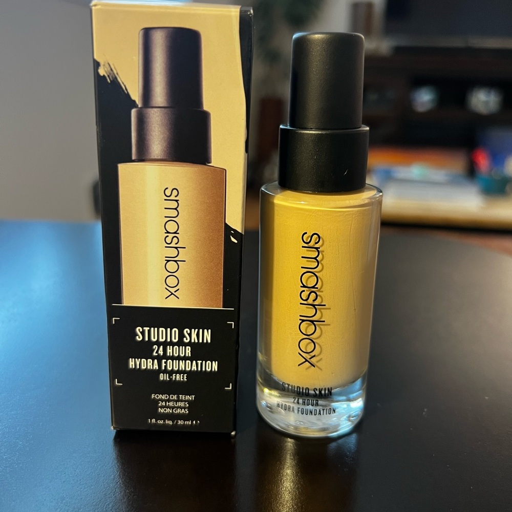 Smashbox Studio Skin 24 Hour Hydra Foundation 1 fl oz 0.3 Fair Neutral
